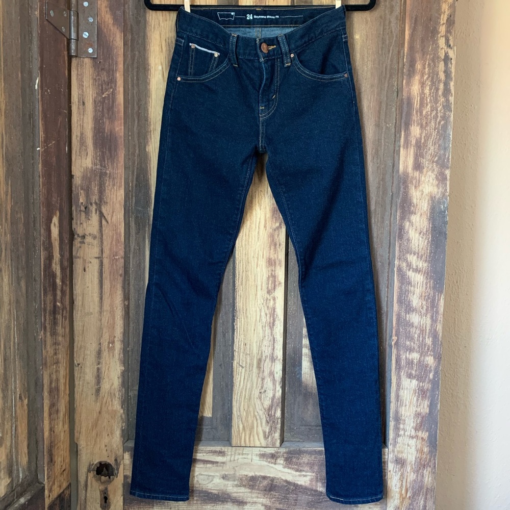 NWOT LEVI’S Boyfriend Skinny Fit jeans